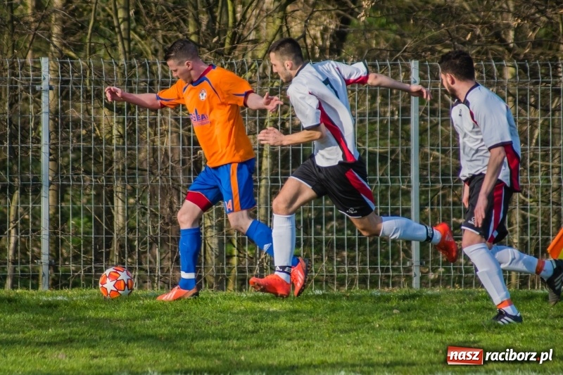 Zdjęcie w galerii na portalu naszraciborz.pl: B klasa. Bez niespodzianki przy Tuwima wiadomości z regionu