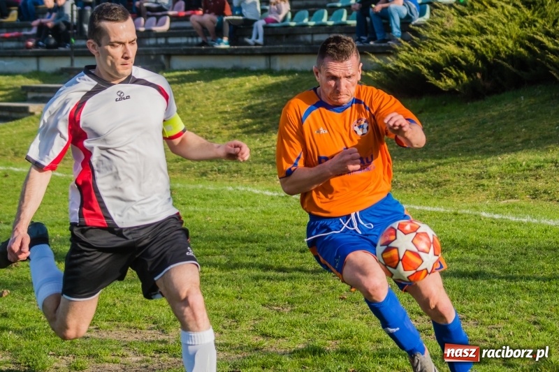 Zdjęcie w galerii na portalu naszraciborz.pl: B klasa. Bez niespodzianki przy Tuwima wiadomości z regionu