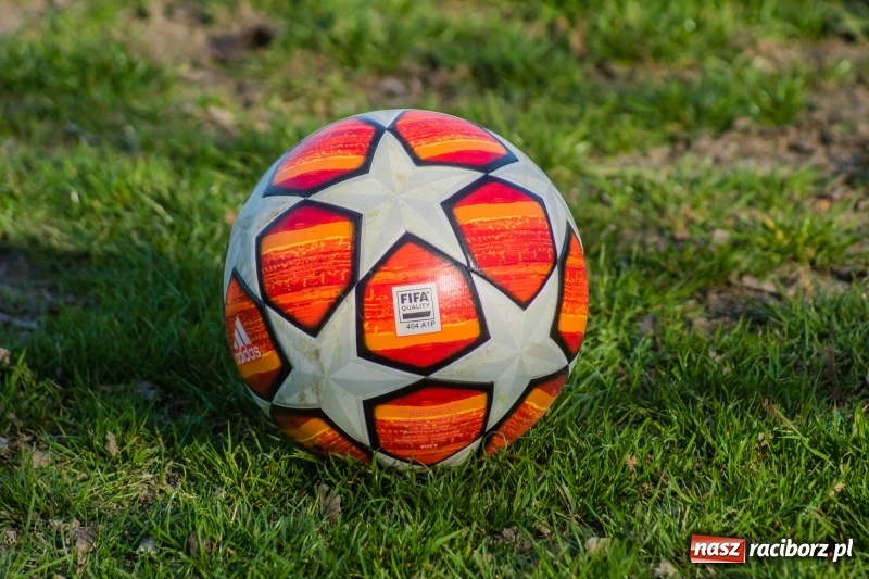 Zdjęcie w galerii na portalu naszraciborz.pl: B klasa. Bez niespodzianki przy Tuwima wiadomości z regionu