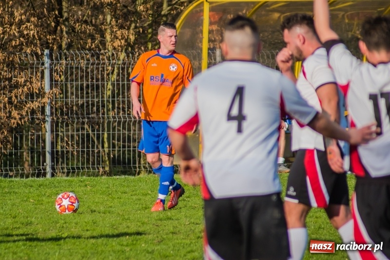 Zdjęcie w galerii na portalu naszraciborz.pl: B klasa. Bez niespodzianki przy Tuwima wiadomości z regionu