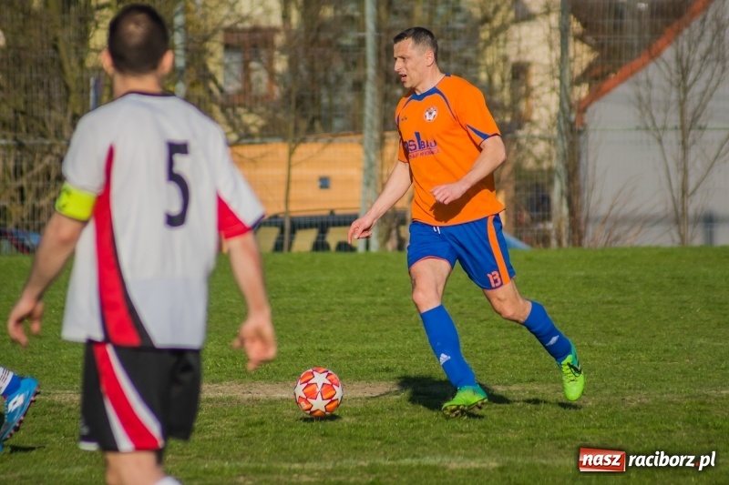 Zdjęcie w galerii na portalu naszraciborz.pl: B klasa. Bez niespodzianki przy Tuwima wiadomości z regionu