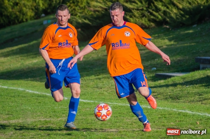 Zdjęcie w galerii na portalu naszraciborz.pl: B klasa. Bez niespodzianki przy Tuwima wiadomości z regionu