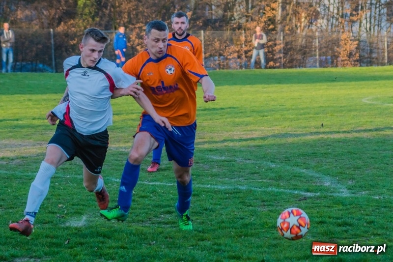 Zdjęcie w galerii na portalu naszraciborz.pl: B klasa. Bez niespodzianki przy Tuwima wiadomości z regionu