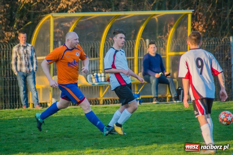 Zdjęcie w galerii na portalu naszraciborz.pl: B klasa. Bez niespodzianki przy Tuwima wiadomości z regionu