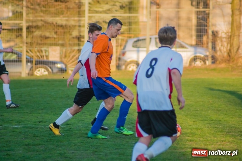 Zdjęcie w galerii na portalu naszraciborz.pl: B klasa. Bez niespodzianki przy Tuwima wiadomości z regionu