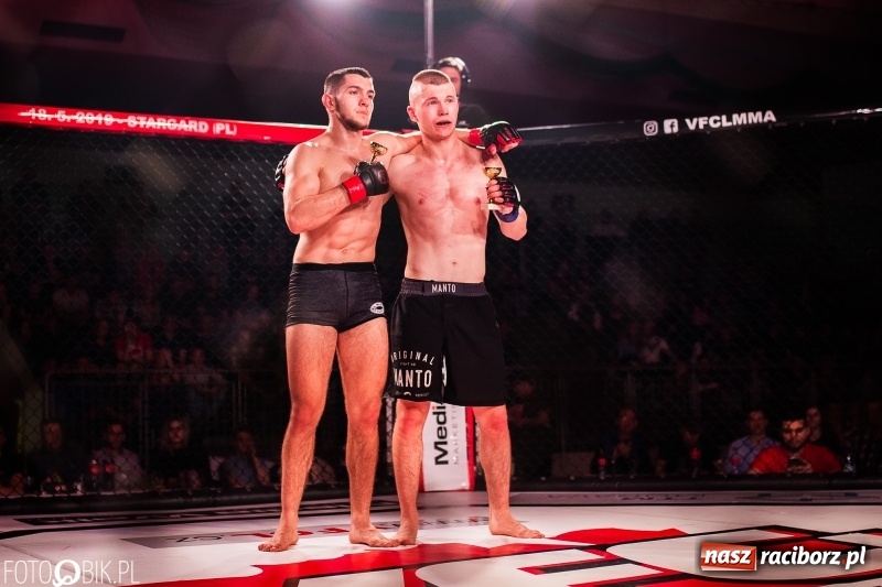 Zdjęcie w galerii na portalu naszraciborz.pl: Trzecia gala MMA w Raciborzu. Pełna Arena Rafako. Świetne walki [WIDEO i FOTO] wiadomości z regionu