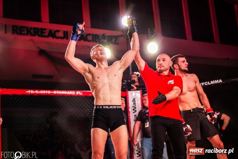 Zdjęcie w galerii na portalu naszraciborz.pl: Trzecia gala MMA w Raciborzu. Pełna Arena Rafako. Świetne walki [WIDEO i FOTO] wiadomości z regionu