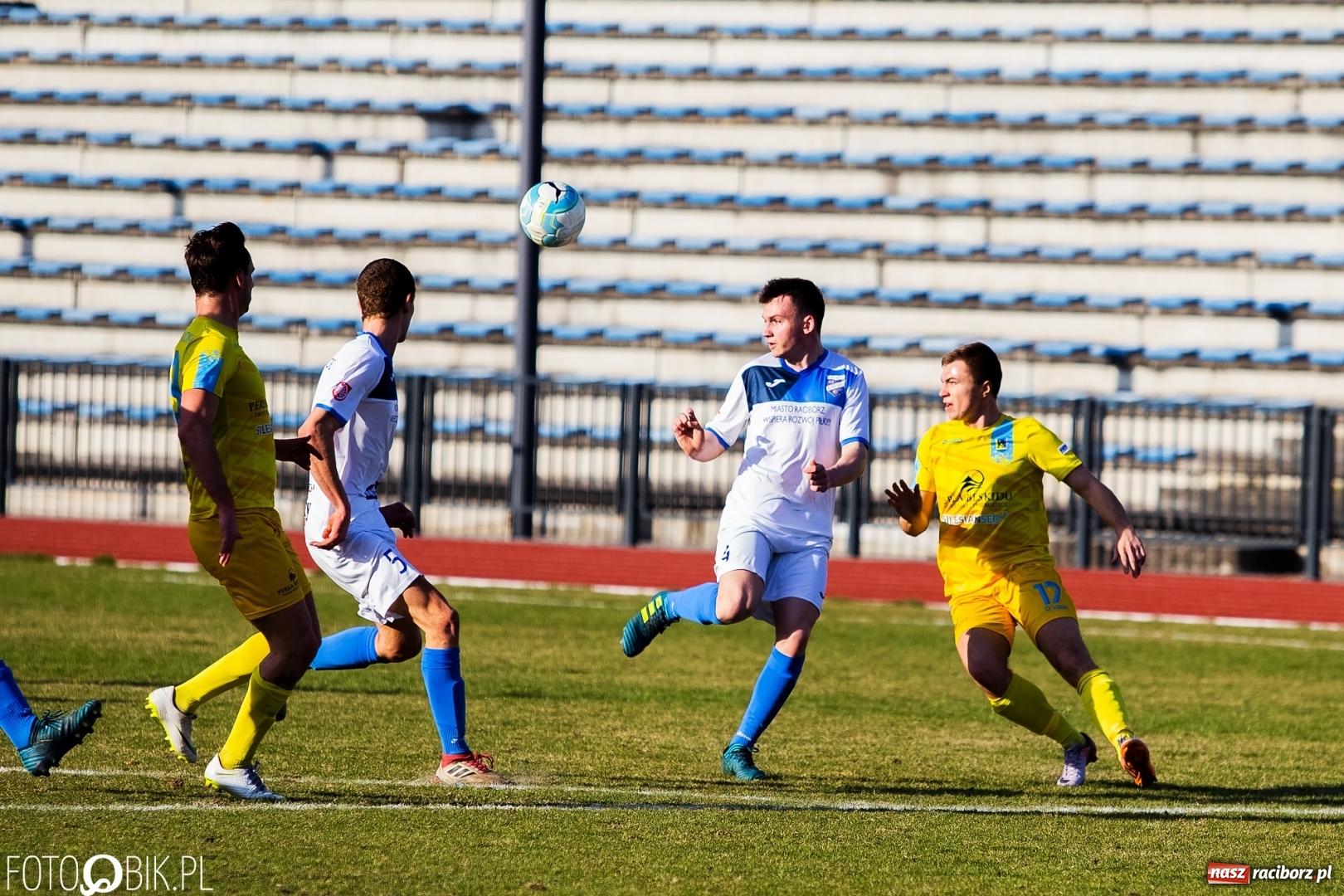 Zdjęcie w galerii na portalu naszraciborz.pl: Kuźnia z Ustronia zlała raciborską Unię wiadomości z regionu