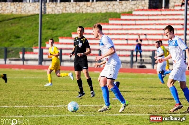 Zdjęcie w galerii na portalu naszraciborz.pl: Kuźnia z Ustronia zlała raciborską Unię wiadomości z regionu