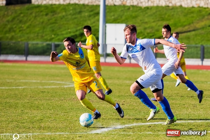 Zdjęcie w galerii na portalu naszraciborz.pl: Kuźnia z Ustronia zlała raciborską Unię wiadomości z regionu