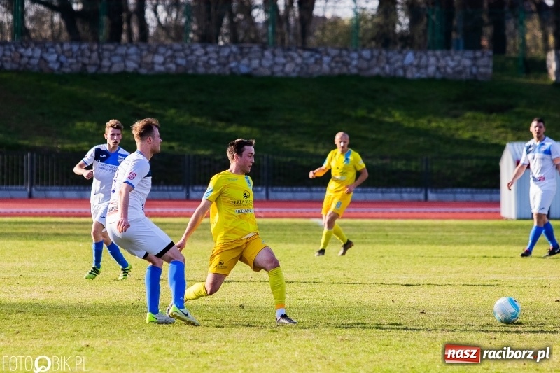 Zdjęcie w galerii na portalu naszraciborz.pl: Kuźnia z Ustronia zlała raciborską Unię wiadomości z regionu