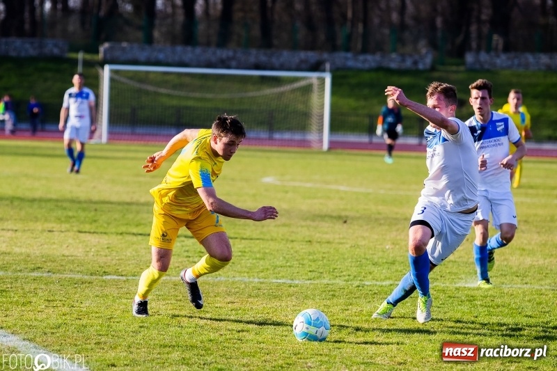Zdjęcie w galerii na portalu naszraciborz.pl: Kuźnia z Ustronia zlała raciborską Unię wiadomości z regionu