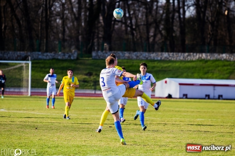 Zdjęcie w galerii na portalu naszraciborz.pl: Kuźnia z Ustronia zlała raciborską Unię wiadomości z regionu