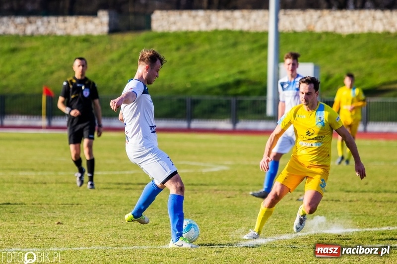 Zdjęcie w galerii na portalu naszraciborz.pl: Kuźnia z Ustronia zlała raciborską Unię wiadomości z regionu