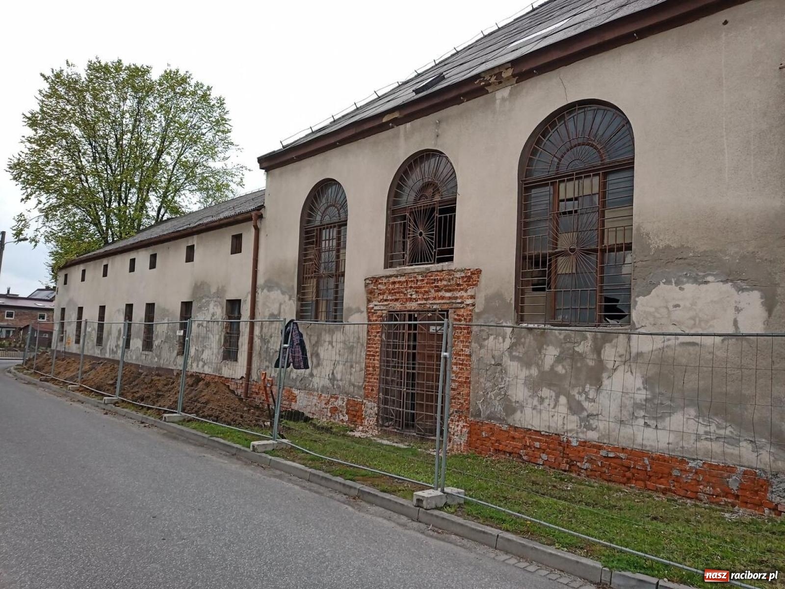 Zdjęcie w galerii na portalu naszraciborz.pl: Tworków walczy o prestiżową nagrodę. Była roszarnia w finale ogólnopolskiego konkursu wiadomości z regionu