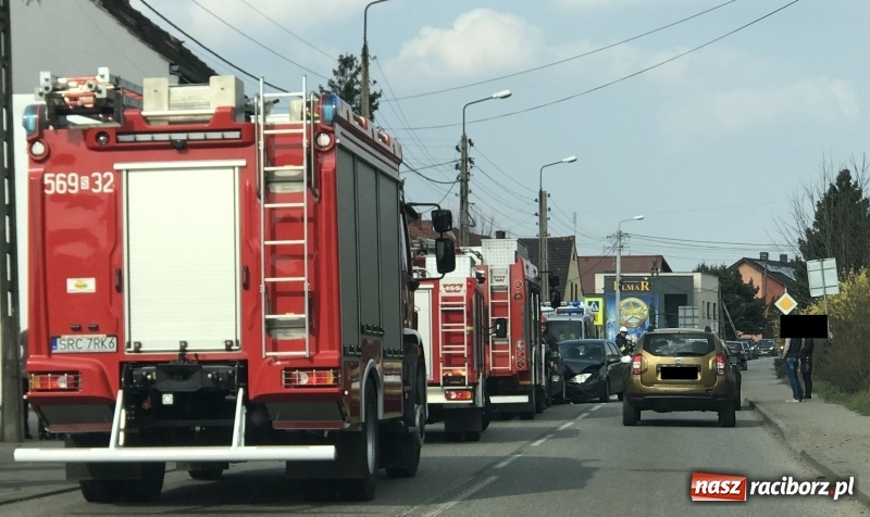 Zdjęcie w galerii na portalu naszraciborz.pl: Zderzenie dwóch pojazdów w Markowicach [FOTO]  wiadomości z regionu