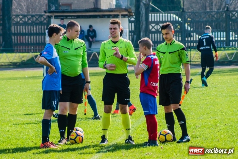 Zdjęcie w galerii na portalu naszraciborz.pl: Trampkarze Unii nie zdobyli Częstochowy wiadomości z regionu