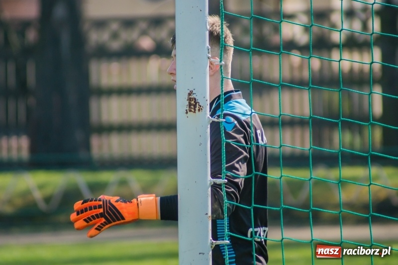 Zdjęcie w galerii na portalu naszraciborz.pl: Trampkarze Unii nie zdobyli Częstochowy wiadomości z regionu