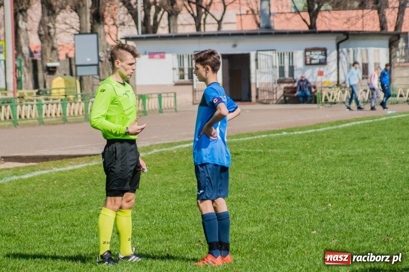 Zdjęcie w galerii na portalu naszraciborz.pl: Trampkarze Unii nie zdobyli Częstochowy wiadomości z regionu
