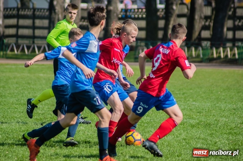 Zdjęcie w galerii na portalu naszraciborz.pl: Trampkarze Unii nie zdobyli Częstochowy wiadomości z regionu