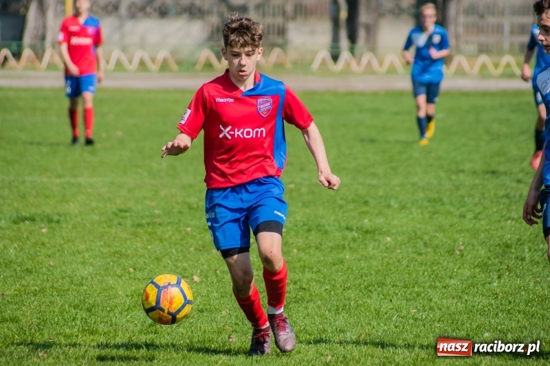 Zdjęcie w galerii na portalu naszraciborz.pl: Trampkarze Unii nie zdobyli Częstochowy wiadomości z regionu