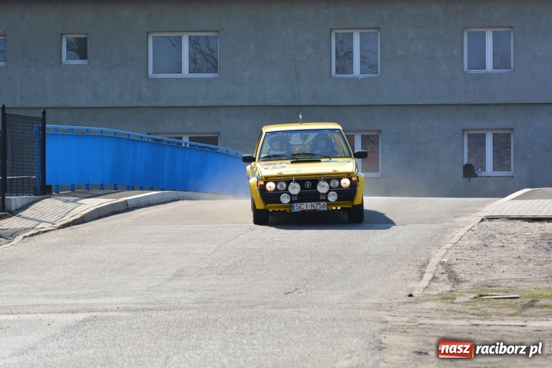 Zdjęcie w galerii na portalu naszraciborz.pl: Sporo emocji i dachowanie na trasie Rajdu o Puchar Burmistrza Kuźni Racborskiej  wiadomości z regionu