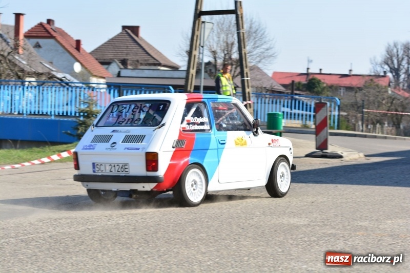 Zdjęcie w galerii na portalu naszraciborz.pl: Sporo emocji i dachowanie na trasie Rajdu o Puchar Burmistrza Kuźni Racborskiej  wiadomości z regionu