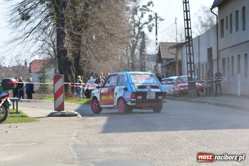 Zdjęcie w galerii na portalu naszraciborz.pl: Sporo emocji i dachowanie na trasie Rajdu o Puchar Burmistrza Kuźni Racborskiej  wiadomości z regionu