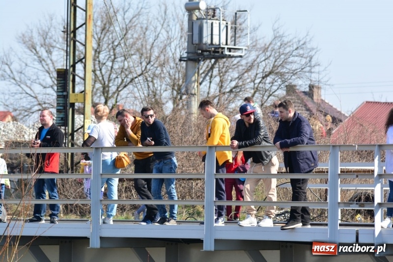 Zdjęcie w galerii na portalu naszraciborz.pl: Sporo emocji i dachowanie na trasie Rajdu o Puchar Burmistrza Kuźni Racborskiej  wiadomości z regionu