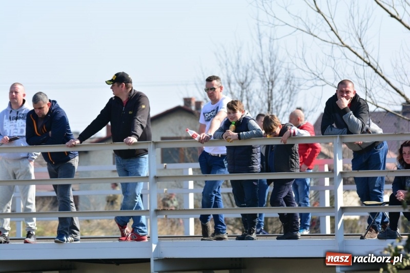 Zdjęcie w galerii na portalu naszraciborz.pl: Sporo emocji i dachowanie na trasie Rajdu o Puchar Burmistrza Kuźni Racborskiej  wiadomości z regionu