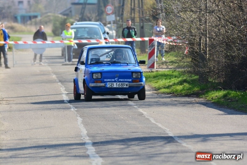 Zdjęcie w galerii na portalu naszraciborz.pl: Sporo emocji i dachowanie na trasie Rajdu o Puchar Burmistrza Kuźni Racborskiej  wiadomości z regionu
