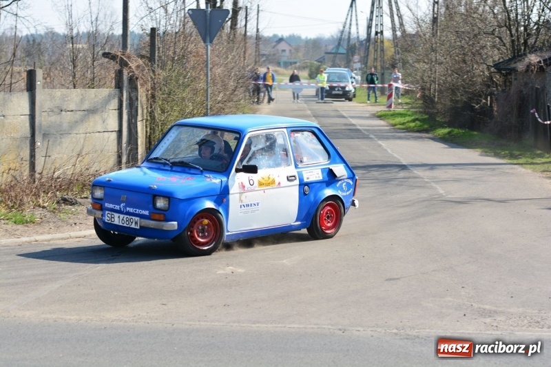 Zdjęcie w galerii na portalu naszraciborz.pl: Sporo emocji i dachowanie na trasie Rajdu o Puchar Burmistrza Kuźni Racborskiej  wiadomości z regionu