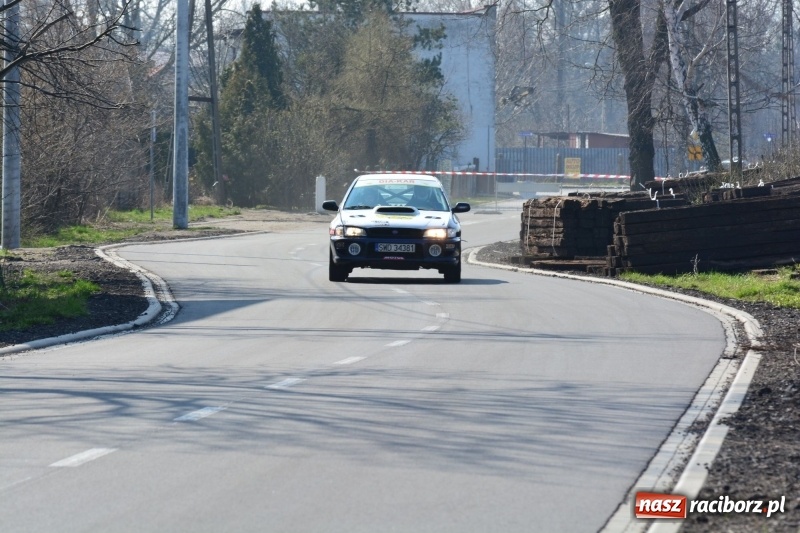Zdjęcie w galerii na portalu naszraciborz.pl: Sporo emocji i dachowanie na trasie Rajdu o Puchar Burmistrza Kuźni Racborskiej  wiadomości z regionu