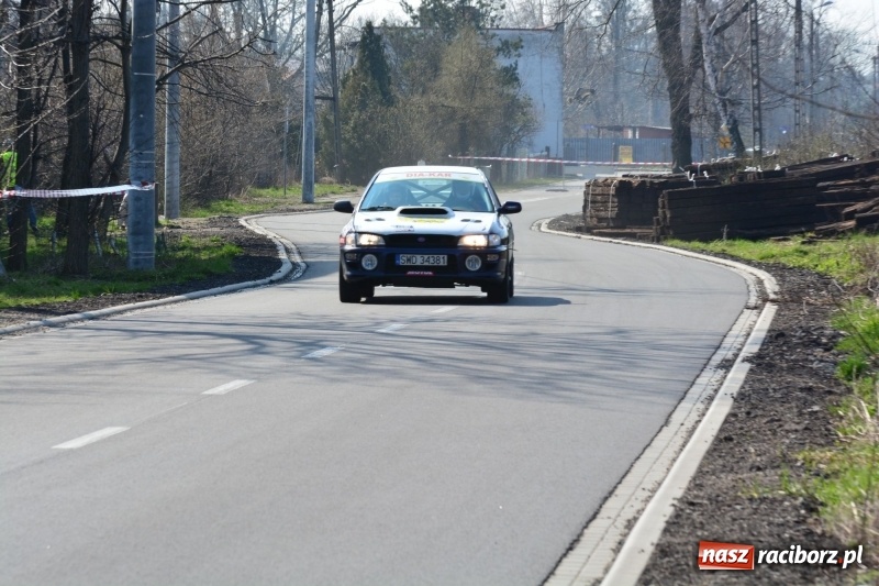 Zdjęcie w galerii na portalu naszraciborz.pl: Sporo emocji i dachowanie na trasie Rajdu o Puchar Burmistrza Kuźni Racborskiej  wiadomości z regionu