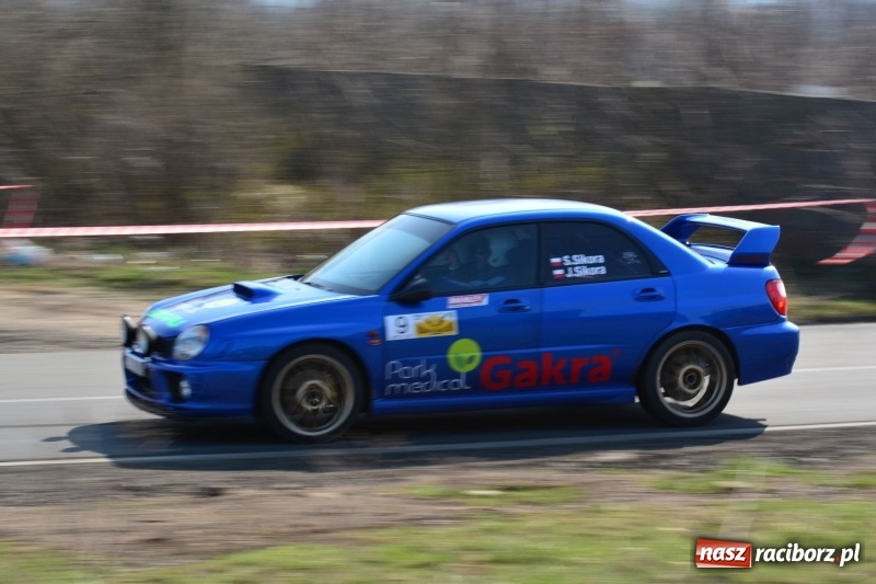 Zdjęcie w galerii na portalu naszraciborz.pl: Sporo emocji i dachowanie na trasie Rajdu o Puchar Burmistrza Kuźni Racborskiej  wiadomości z regionu