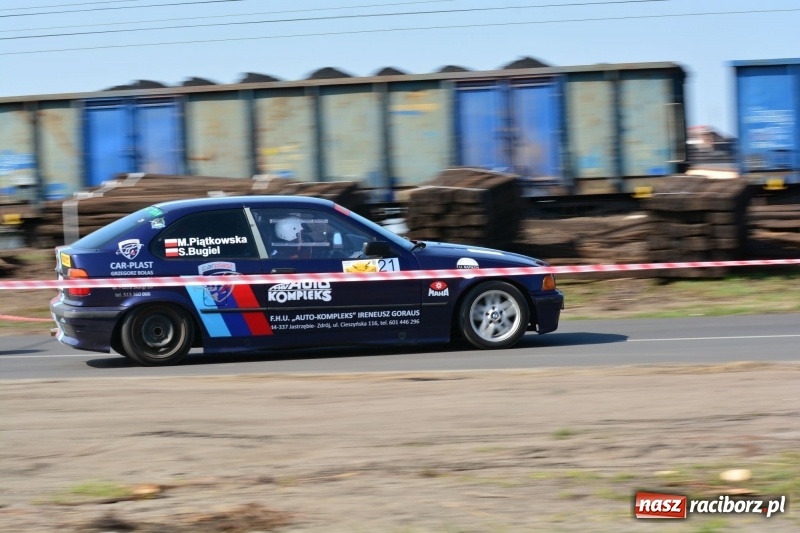 Zdjęcie w galerii na portalu naszraciborz.pl: Sporo emocji i dachowanie na trasie Rajdu o Puchar Burmistrza Kuźni Racborskiej  wiadomości z regionu