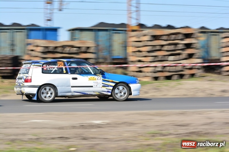 Zdjęcie w galerii na portalu naszraciborz.pl: Sporo emocji i dachowanie na trasie Rajdu o Puchar Burmistrza Kuźni Racborskiej  wiadomości z regionu