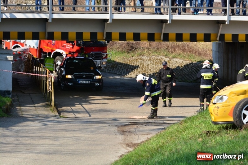 Zdjęcie w galerii na portalu naszraciborz.pl: Sporo emocji i dachowanie na trasie Rajdu o Puchar Burmistrza Kuźni Racborskiej  wiadomości z regionu