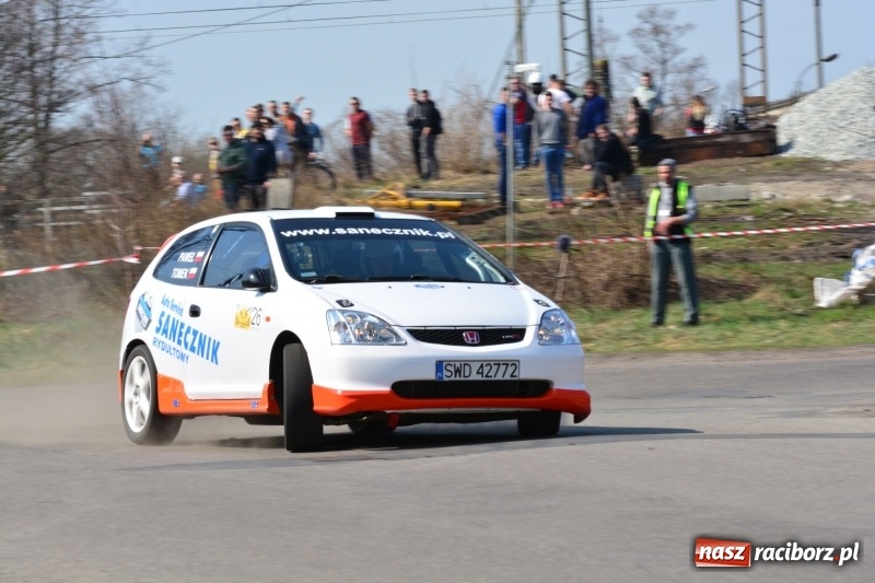 Zdjęcie w galerii na portalu naszraciborz.pl: Sporo emocji i dachowanie na trasie Rajdu o Puchar Burmistrza Kuźni Racborskiej  wiadomości z regionu