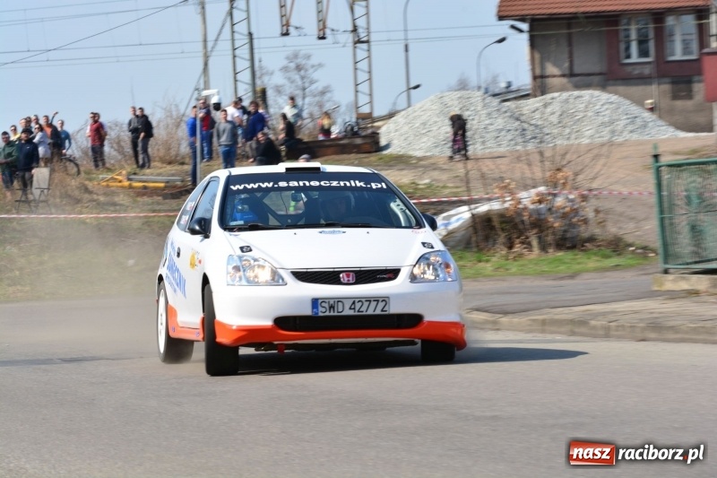 Zdjęcie w galerii na portalu naszraciborz.pl: Sporo emocji i dachowanie na trasie Rajdu o Puchar Burmistrza Kuźni Racborskiej  wiadomości z regionu