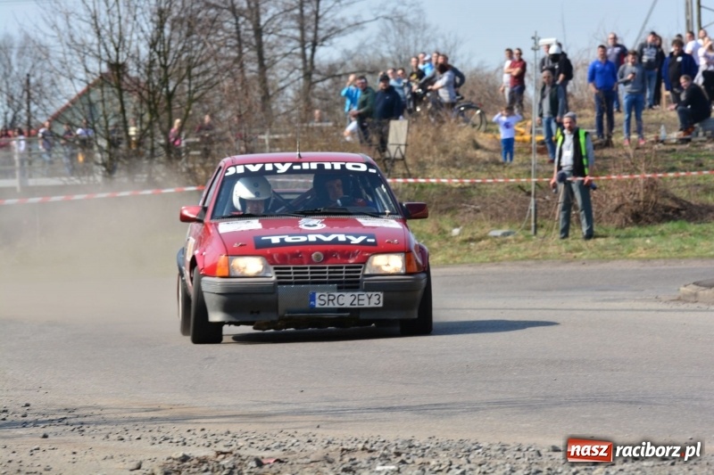 Zdjęcie w galerii na portalu naszraciborz.pl: Sporo emocji i dachowanie na trasie Rajdu o Puchar Burmistrza Kuźni Racborskiej  wiadomości z regionu