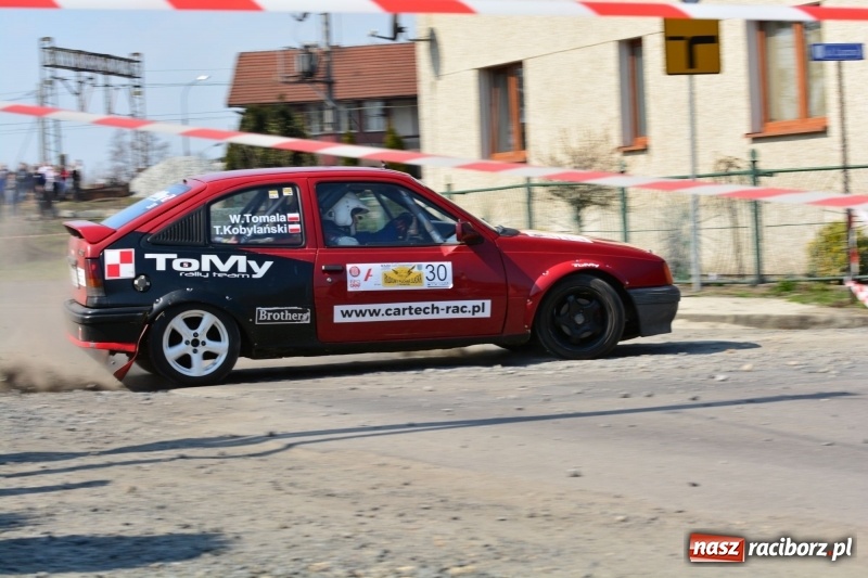 Zdjęcie w galerii na portalu naszraciborz.pl: Sporo emocji i dachowanie na trasie Rajdu o Puchar Burmistrza Kuźni Racborskiej  wiadomości z regionu