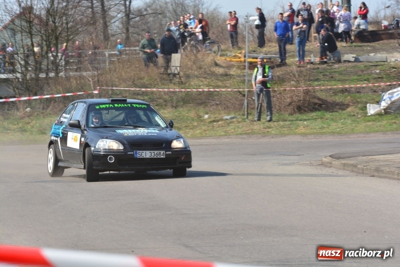 Zdjęcie w galerii na portalu naszraciborz.pl: Sporo emocji i dachowanie na trasie Rajdu o Puchar Burmistrza Kuźni Racborskiej  wiadomości z regionu