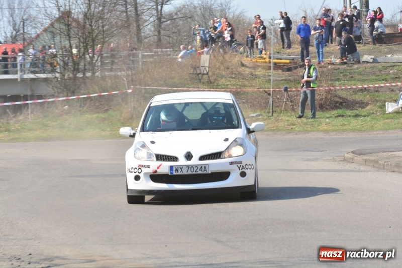 Zdjęcie w galerii na portalu naszraciborz.pl: Sporo emocji i dachowanie na trasie Rajdu o Puchar Burmistrza Kuźni Racborskiej  wiadomości z regionu