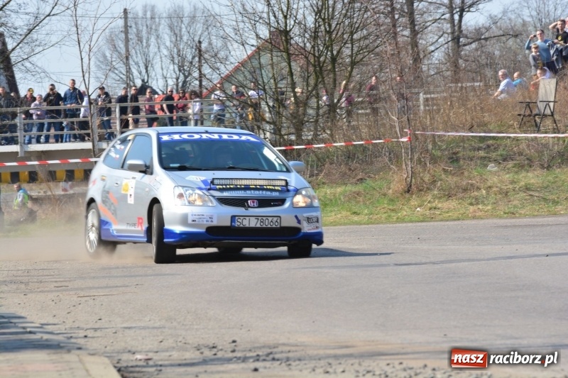 Zdjęcie w galerii na portalu naszraciborz.pl: Sporo emocji i dachowanie na trasie Rajdu o Puchar Burmistrza Kuźni Racborskiej  wiadomości z regionu