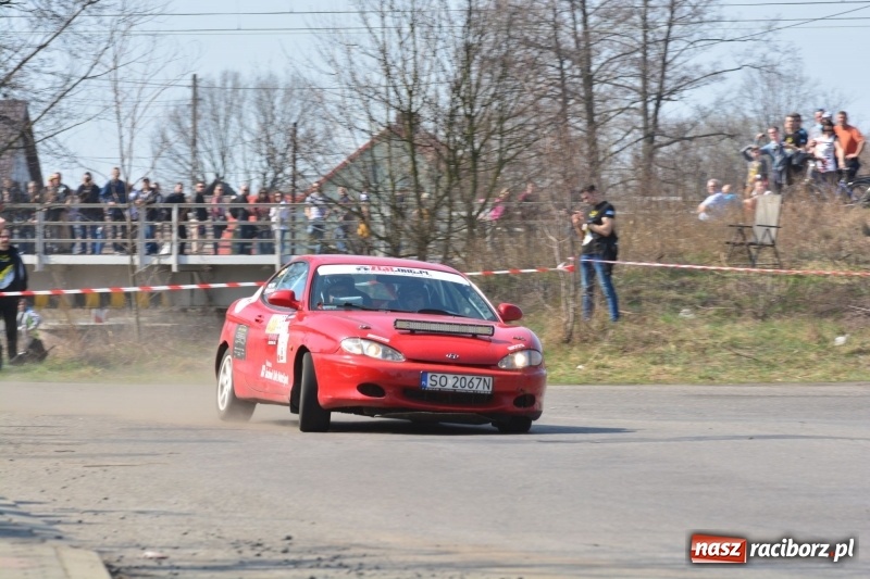 Zdjęcie w galerii na portalu naszraciborz.pl: Sporo emocji i dachowanie na trasie Rajdu o Puchar Burmistrza Kuźni Racborskiej  wiadomości z regionu
