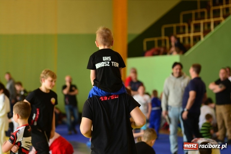 Zdjęcie w galerii na portalu naszraciborz.pl: Ju-Jitsu sportowe królowało dziś w Kuźni Raciborskiej wiadomości z regionu