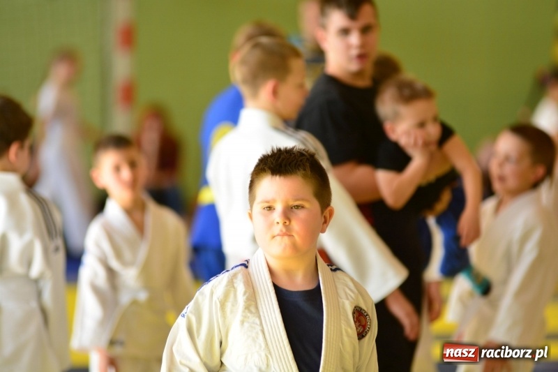 Zdjęcie w galerii na portalu naszraciborz.pl: Ju-Jitsu sportowe królowało dziś w Kuźni Raciborskiej wiadomości z regionu
