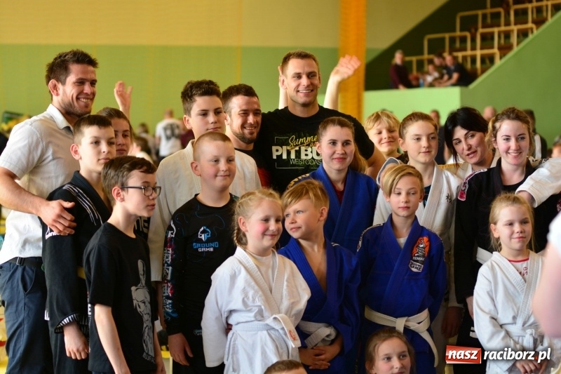 Zdjęcie w galerii na portalu naszraciborz.pl: Ju-Jitsu sportowe królowało dziś w Kuźni Raciborskiej wiadomości z regionu