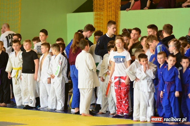 Zdjęcie w galerii na portalu naszraciborz.pl: Ju-Jitsu sportowe królowało dziś w Kuźni Raciborskiej wiadomości z regionu